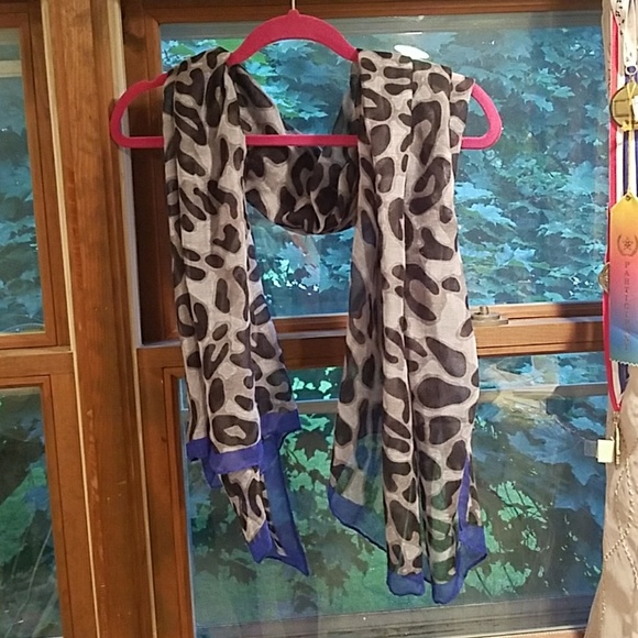 Scarf - Picture 2 of 2